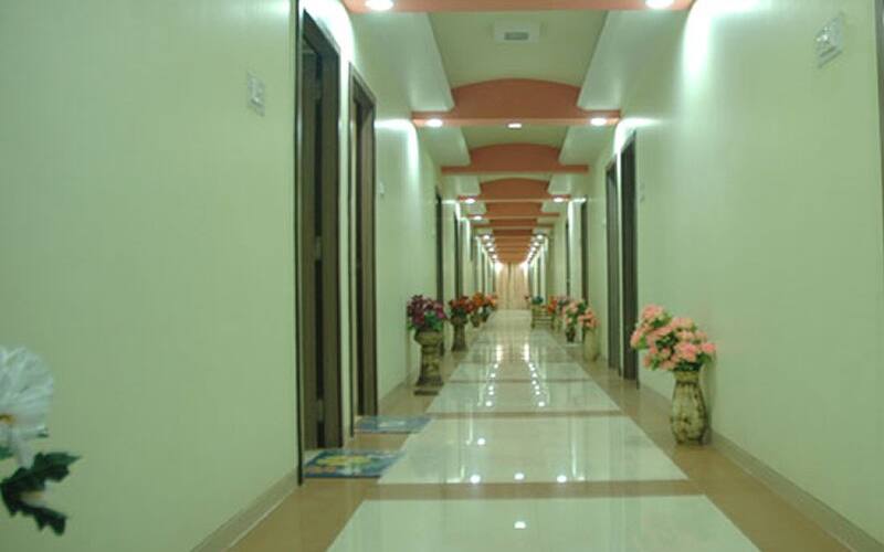 Hotel Avenue Plaza, Kutch 4